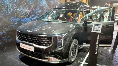 kia carnival hi limousine showcased at auto expo 2025 8