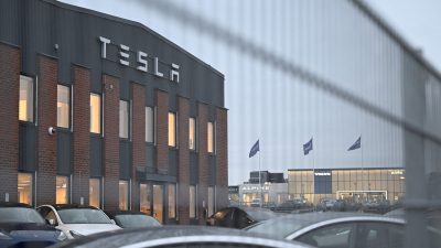 tesla sweden 1